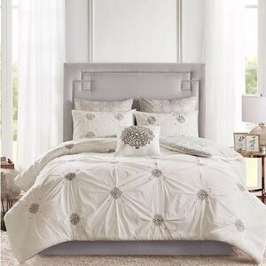 Madison Park Malia Embroidered 5-Pc. Comforter Set King